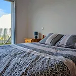 Bel Appartement, Jardin Et Terrasse , A 800 Metres Du Port De *