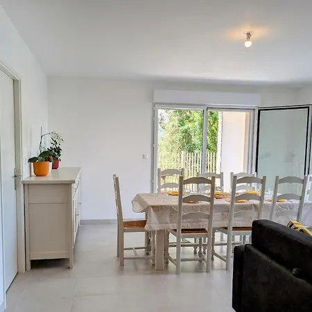 Bel Appartement, Jardin Et Terrasse , A 800 Metres Du Port De Lägenhet Pornic