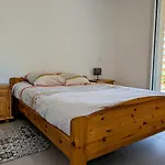 Bel Appartement, Jardin Et Terrasse , A 800 Metres Du Port De * 포르닉