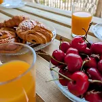 Bel Appartement, Jardin Et Terrasse , A 800 Metres Du Port De *