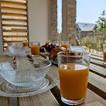 Bel Appartement, Jardin Et Terrasse , A 800 Metres Du Port De 아파트 포르닉