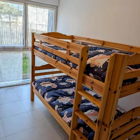 Apartmán Bel Appartement, Jardin Et Terrasse , A 800 Metres Du Port De *