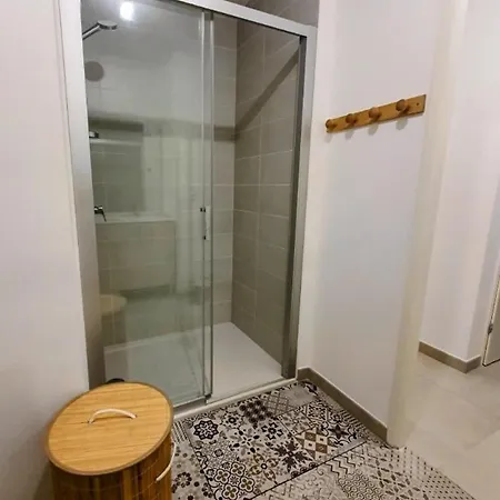 Apartmán Bel Appartement, Jardin Et Terrasse , A 800 Metres Du Port De