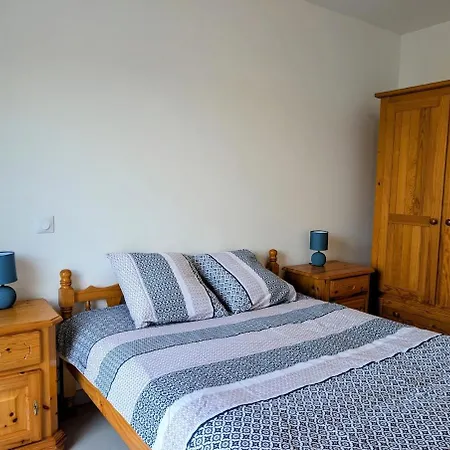 Bel Appartement, Jardin Et Terrasse , A 800 Metres Du Port De * Pornic