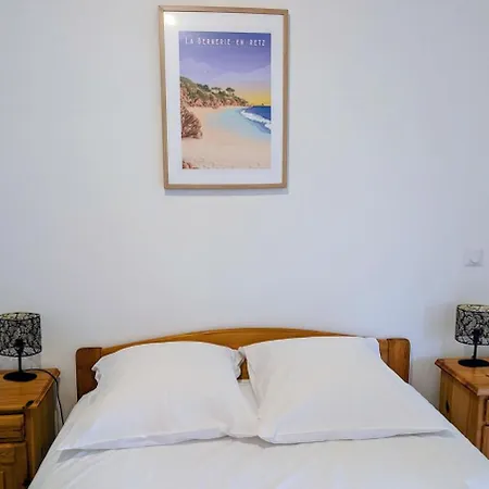Bel Appartement, Jardin Et Terrasse , A 800 Metres Du Port De Pornic