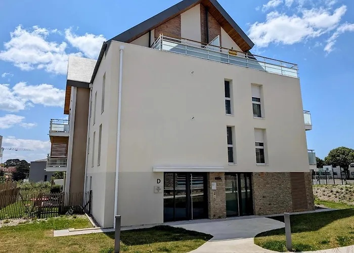 Bel Appartement, Jardin Et Terrasse , A 800 Metres Du Port De Lejlighed